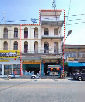 ขายตึกแถว 2 คูหา (ร้านเฮียกิมนมสด) เยื้องโรงแรมลาพาโลมา ใกล้ รพ.พุทธฯ