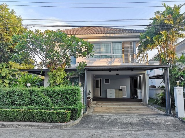 ให้เช่าบ้านเดี่ยว หลังมุม ใกล้วงแหวนรอบนอกฯ ฝั่งตะวันออก (กาญจนาภิเษก)ใกล้โรงเรียนนานาชาติร่วมฤดี    หมู่บ้านเพอร์เฟคเพลส2 รามคำแหง174 